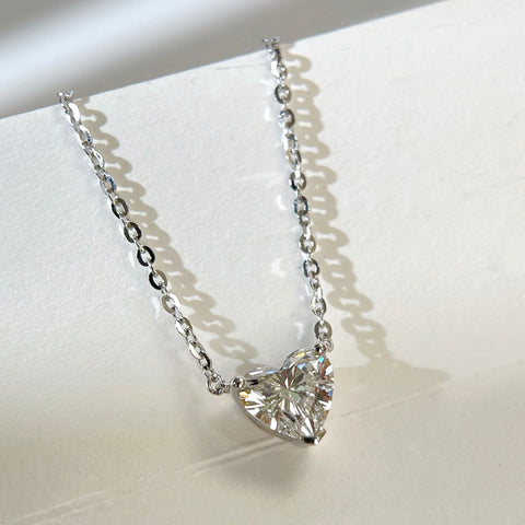 Diamond detail of a 1.5 carat heart-shaped lab grown diamond necklace in S925 sterling silver.