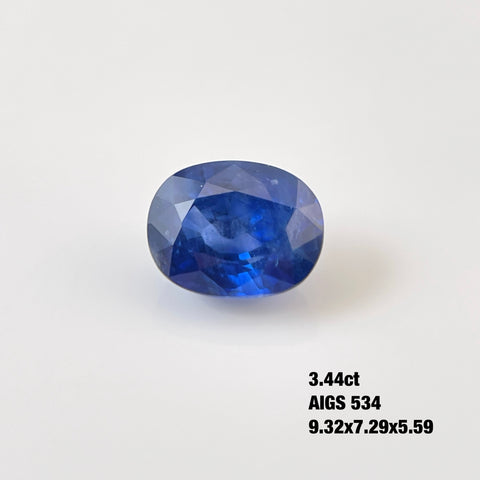 3 Carat Oval Royal Blue Sapphire Gemstone AIGS Certified 014