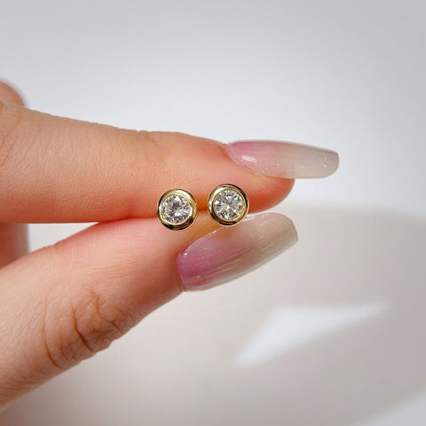 Bezel  0.50CT  Diamond Earring 18K Yellow solid gold