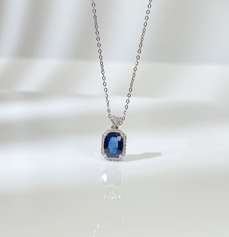 Natural Perfume Bottle Blue Sapphire necklace 18K solid gold