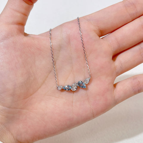 Aquamarine necklace 18K white gold diamond