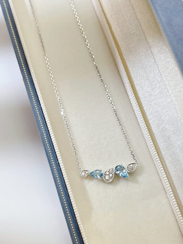 Aquamarine necklace 18K white gold diamond