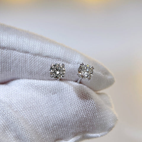 Four Heart Prongs 0.5ct  Diamond Earring 18K solid gold