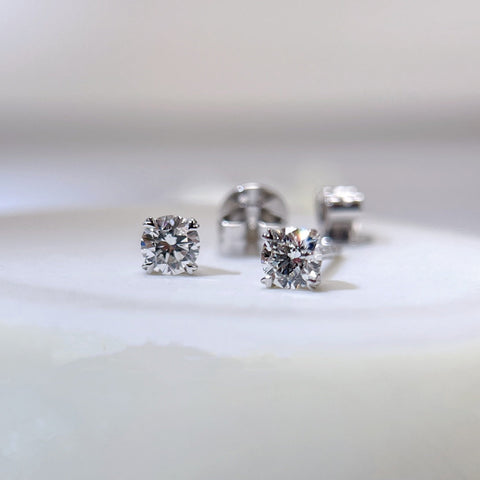 Four Heart Prongs 0.5ct  Diamond Earring 18K solid gold