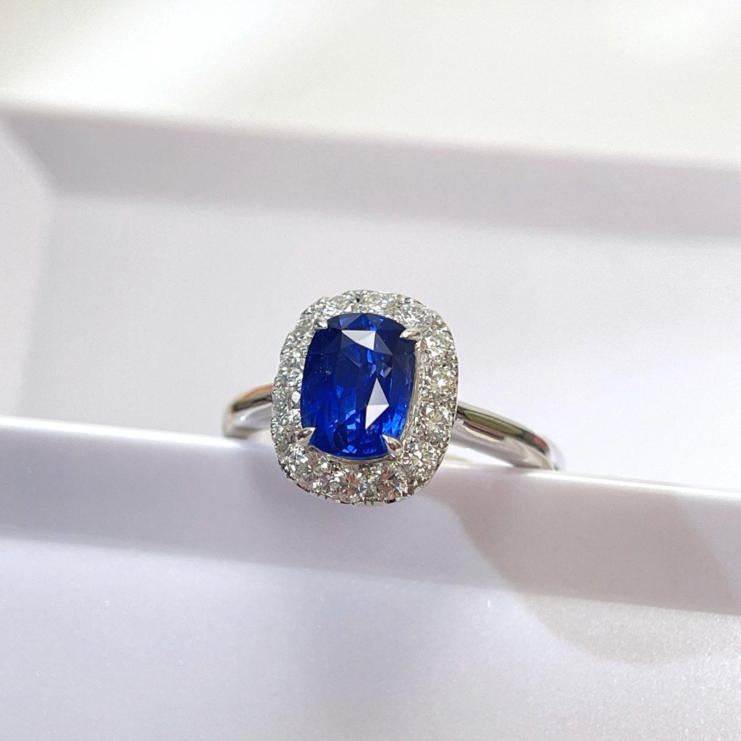 Natural 2.06 Carat Royal Blue Sapphire Ring 18K Solid Gold With EGL Certificate