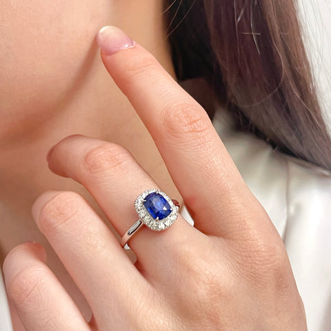 Natural 2.06 Carat Royal Blue Sapphire Ring 18K Solid Gold With EGL Certificate