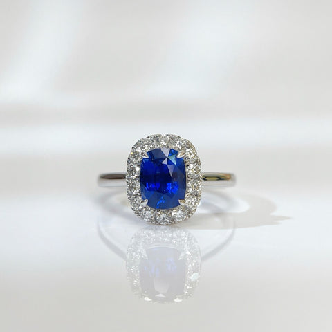 Natural 2.06 Carat Royal Blue Sapphire Ring 18K Solid Gold With EGL Certificate