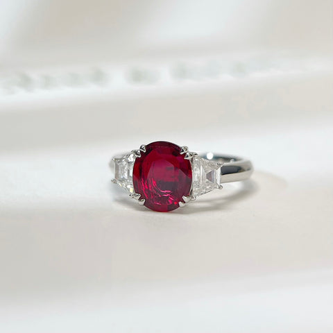 Natural GRS Pigeon Blood Certificate 1.5CT Oval Ruby Three Stone Ring 18K Solid Gold And Diamond