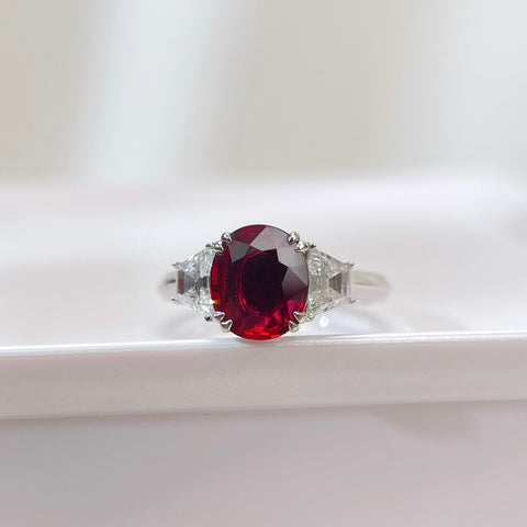Natural GRS Pigeon Blood Certificate 1.5CT Oval Ruby Three Stone Ring 18K Solid Gold And Diamond