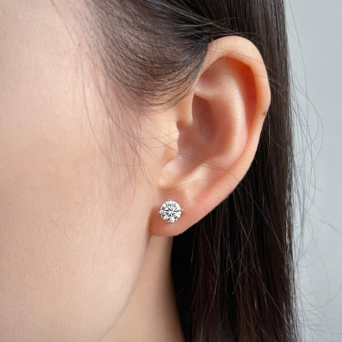 2CT Lab Grown Diamond IGI Certificate D VVS2 four prongs stud Earring 18K solid gold