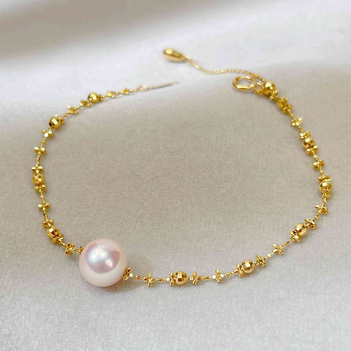 AAA japanese akoya pearl bracelet 18K gold