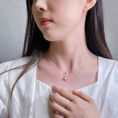 Hulu 18K AAA japanese akoya pearl  pendant